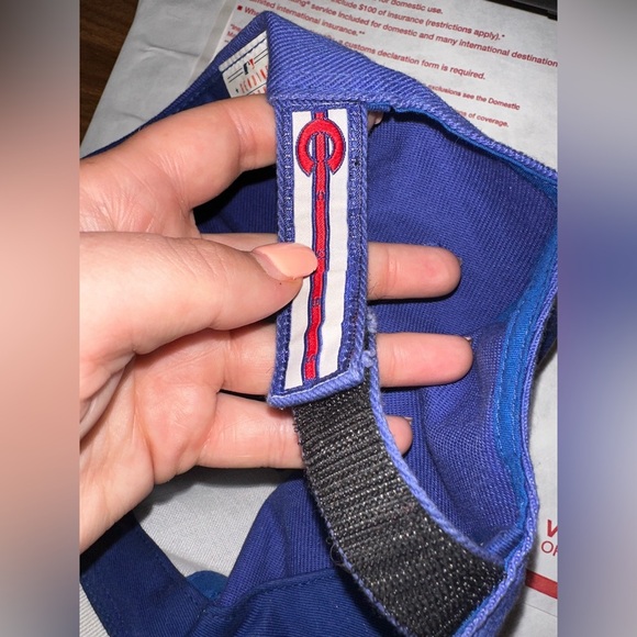 Chicago Cubs Blue Baseball Cap with Red Logo sporty athletic activewear - Picture 4 of 5